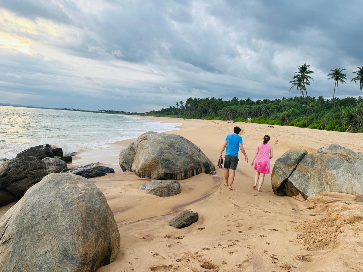 Shine Wave Turtle Beach Tangalle Kültér fotó